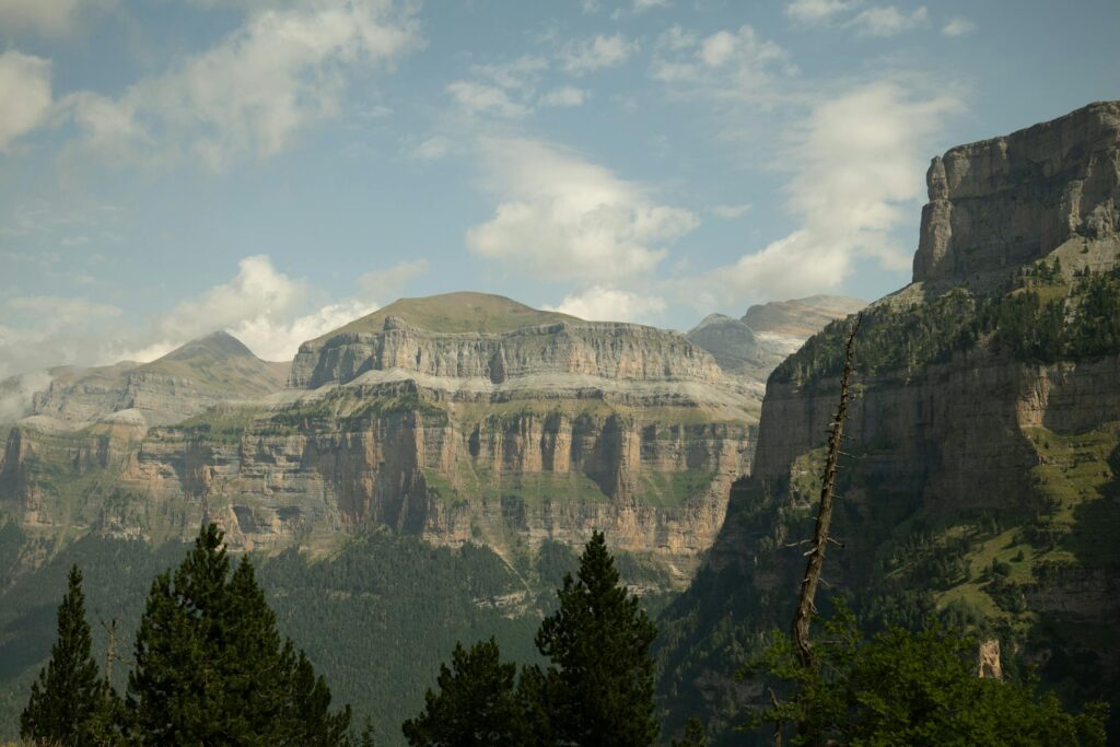 Paisaje del Valle de Ordesa, Aragón, España