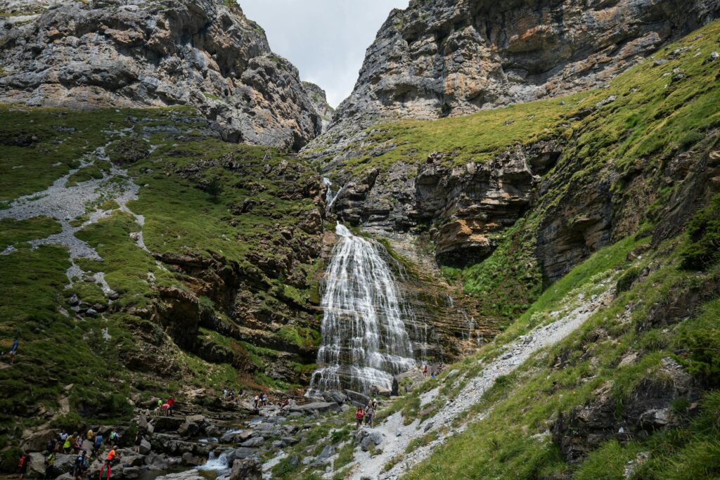 Cascada en el Valle de Ordesa, Parque Nacional de Ordesa y Monte Perdido
