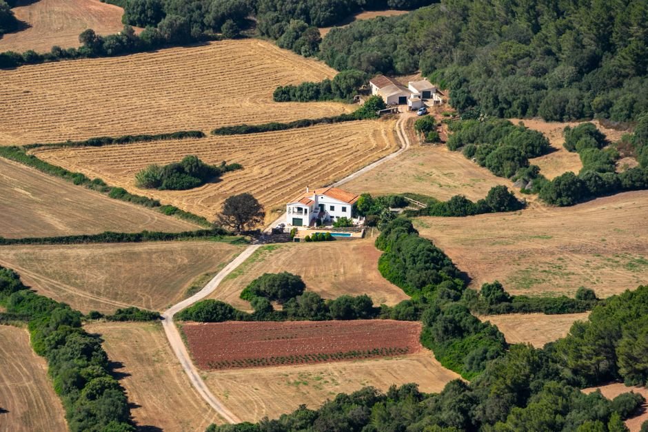 Finca y paisaje del interior de Ibiza