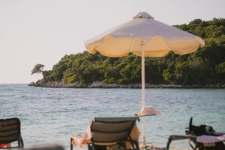 Playa paradisíaca en la Riviera Albanesa
