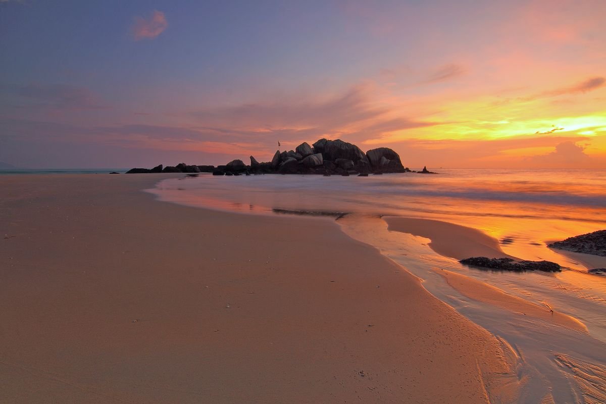 Playa de Ksamil en la Riviera Albanesa