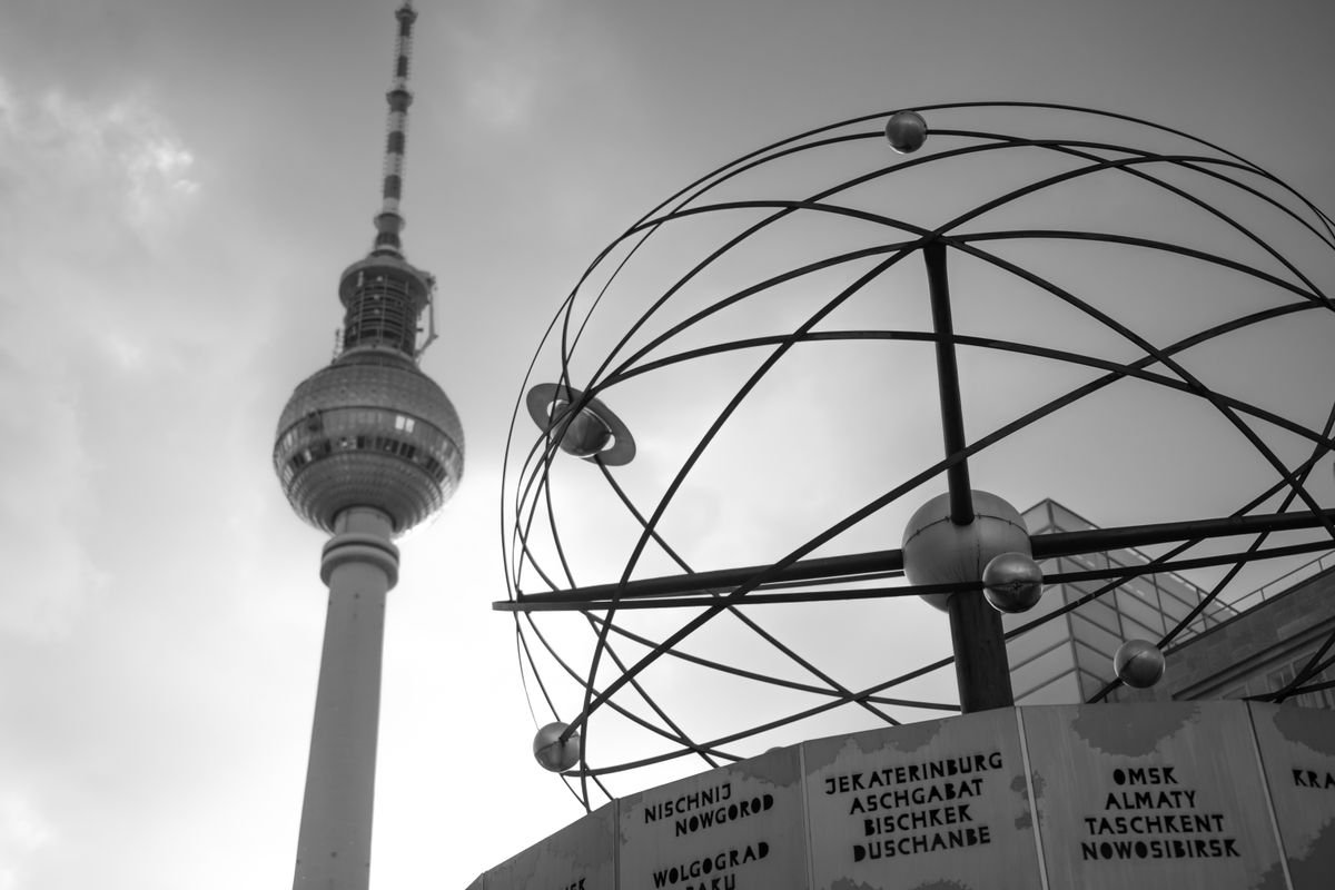 Torre de televisión en Alexanderplatz Berlín