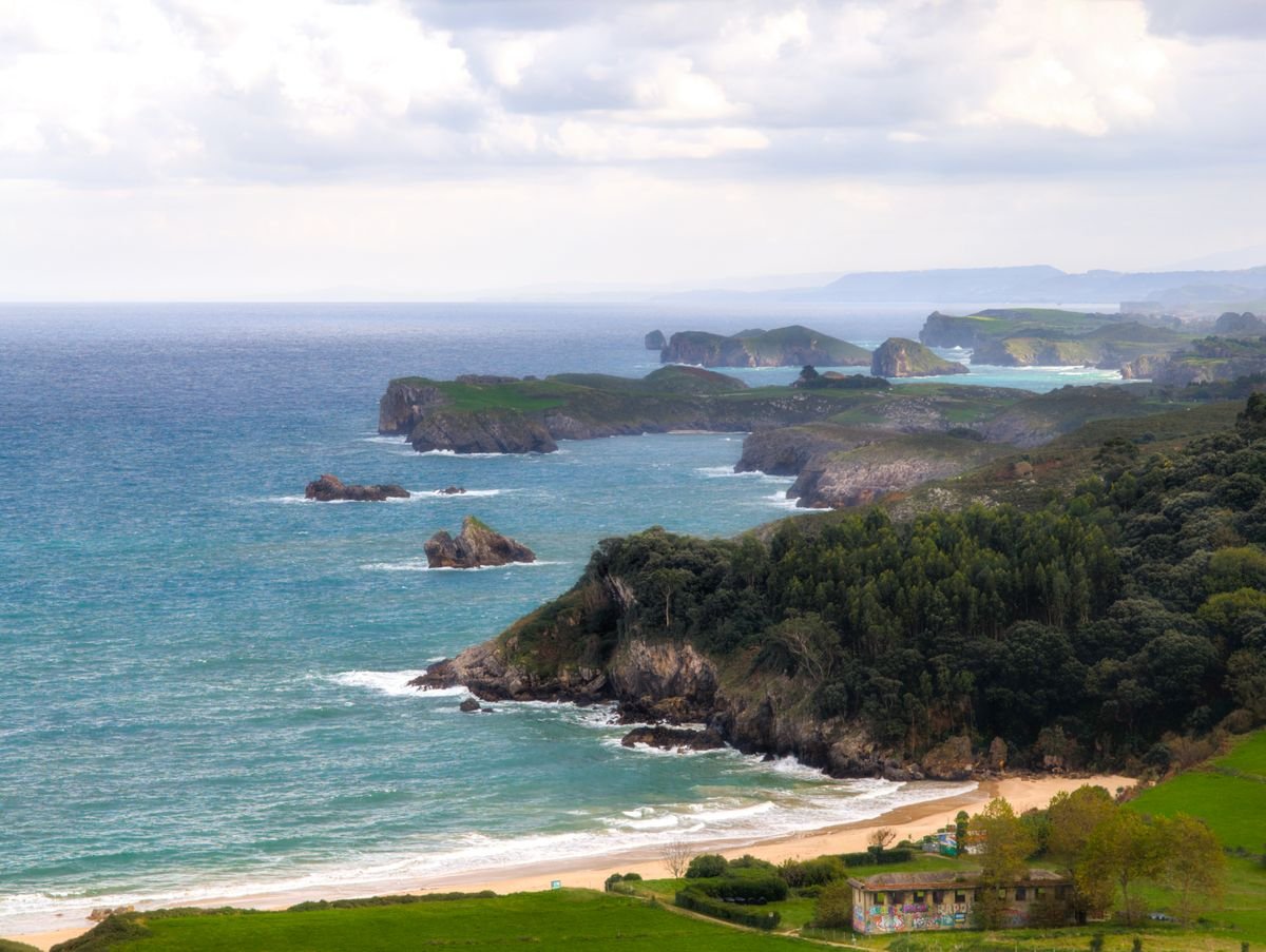 Acantilados de la costa asturiana