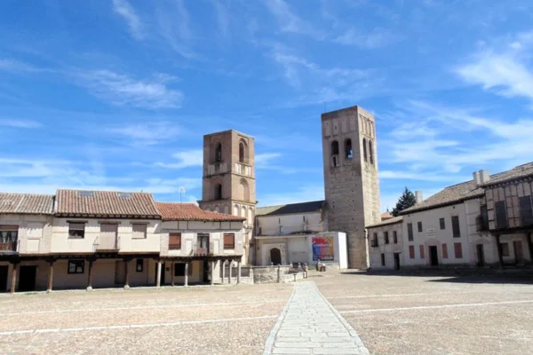 Plaza Mayor de Zamora al atardecer, corazón del tapeo zamorano