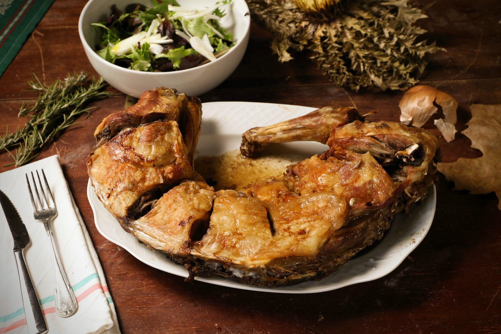 Cordero asado castellano — plato típico de la gastronomía de Guadalajara