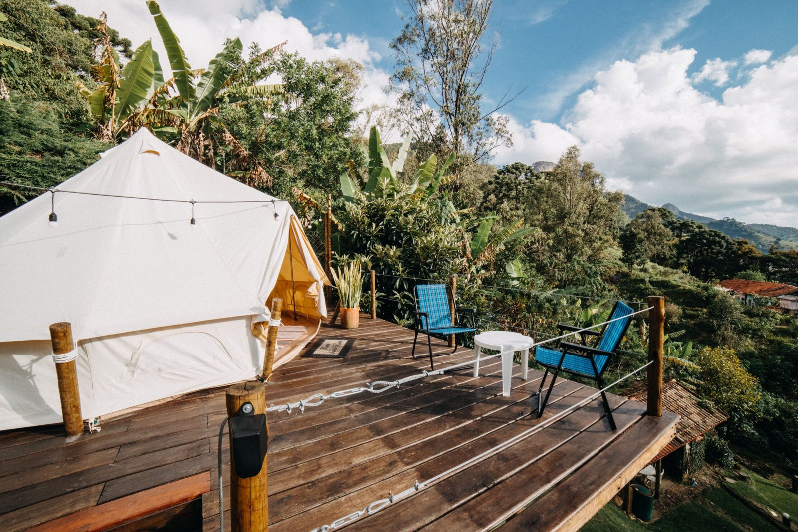 Tienda de glamping de lujo en plena naturaleza
