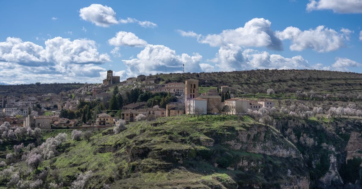 Vista panorámica de Sepúlveda, pueblo medieval de Castilla y León