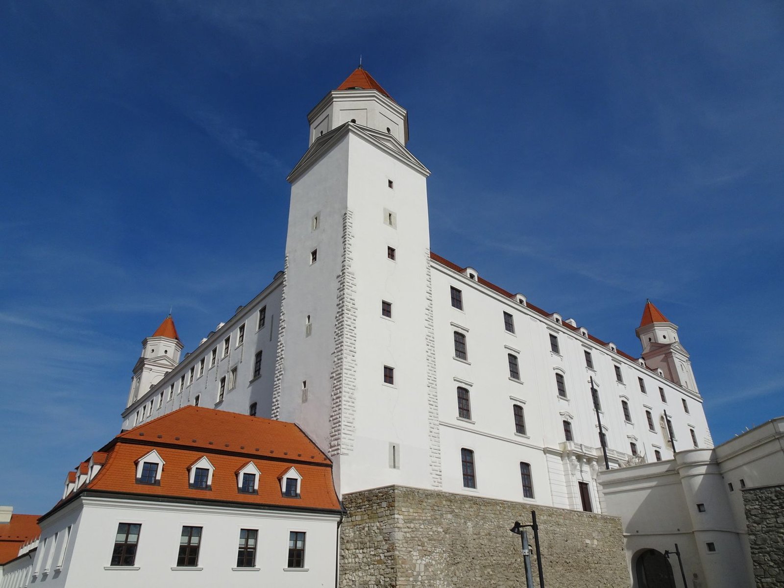 Castillo de Bratislava con vistas al casco antiguo