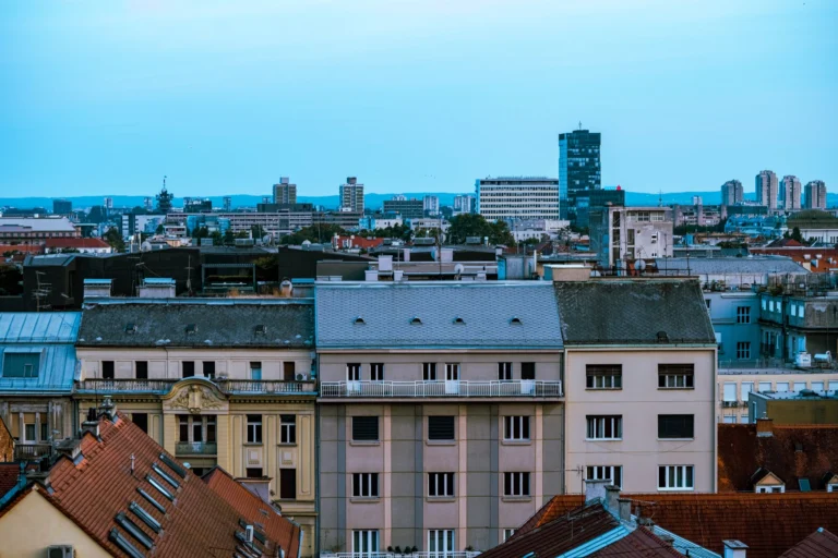 Vista aérea del centro histórico de Zagreb, capital de Croacia